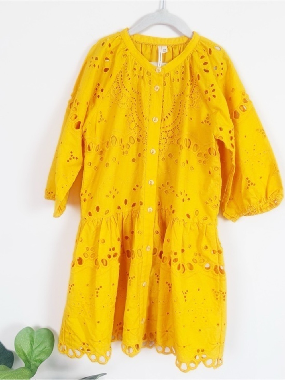 💋Anthropologie eyelets lace yellow girl mini dress size 7